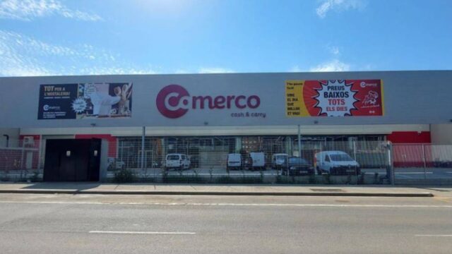 Imatge del supermercat on van portar a terme el robatori (Viladecans)