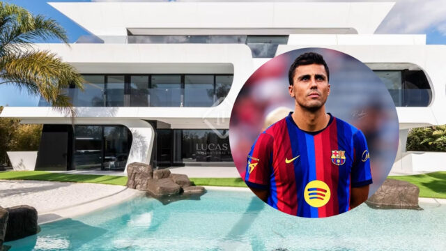 Vista exterior de la casa a l'anunci de venda de Valdés a Lucas Fox.
